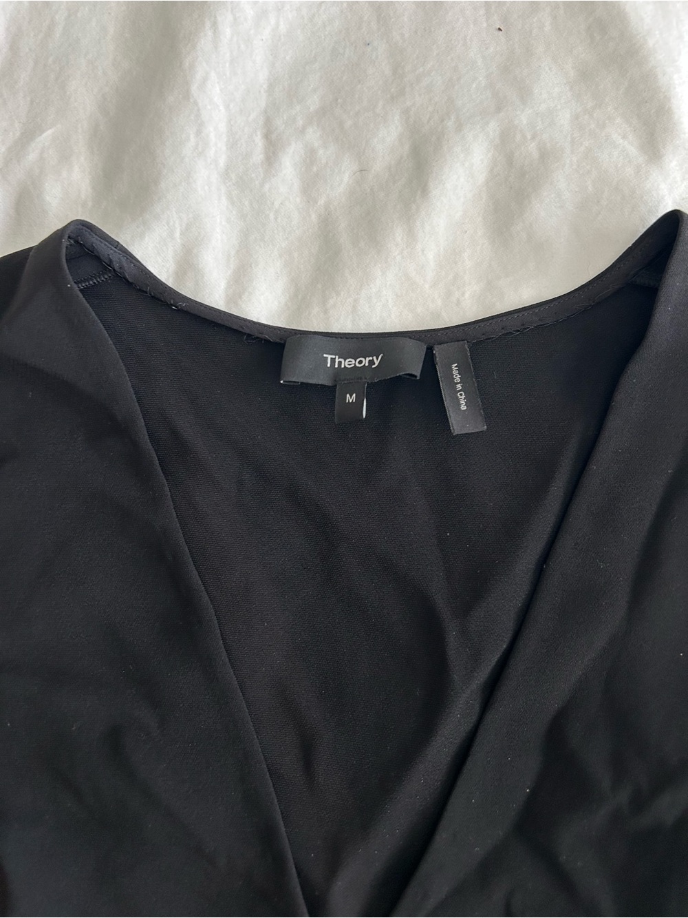 Theory Black V-Neck Pleated Sleeveless Blouse - Picture 5 of 9